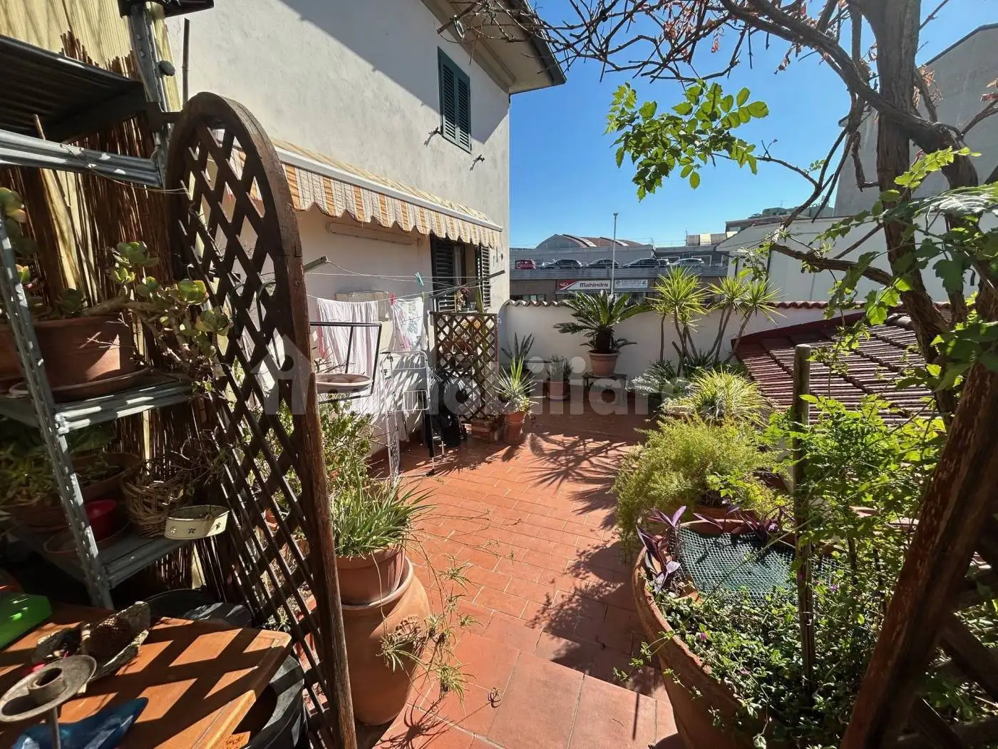 Casa indipendente in vendita a Prato