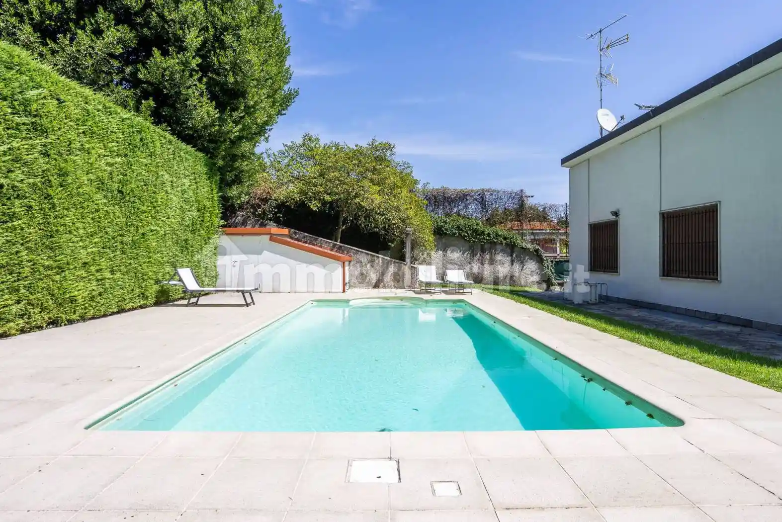 Villa in vendita a Limbiate