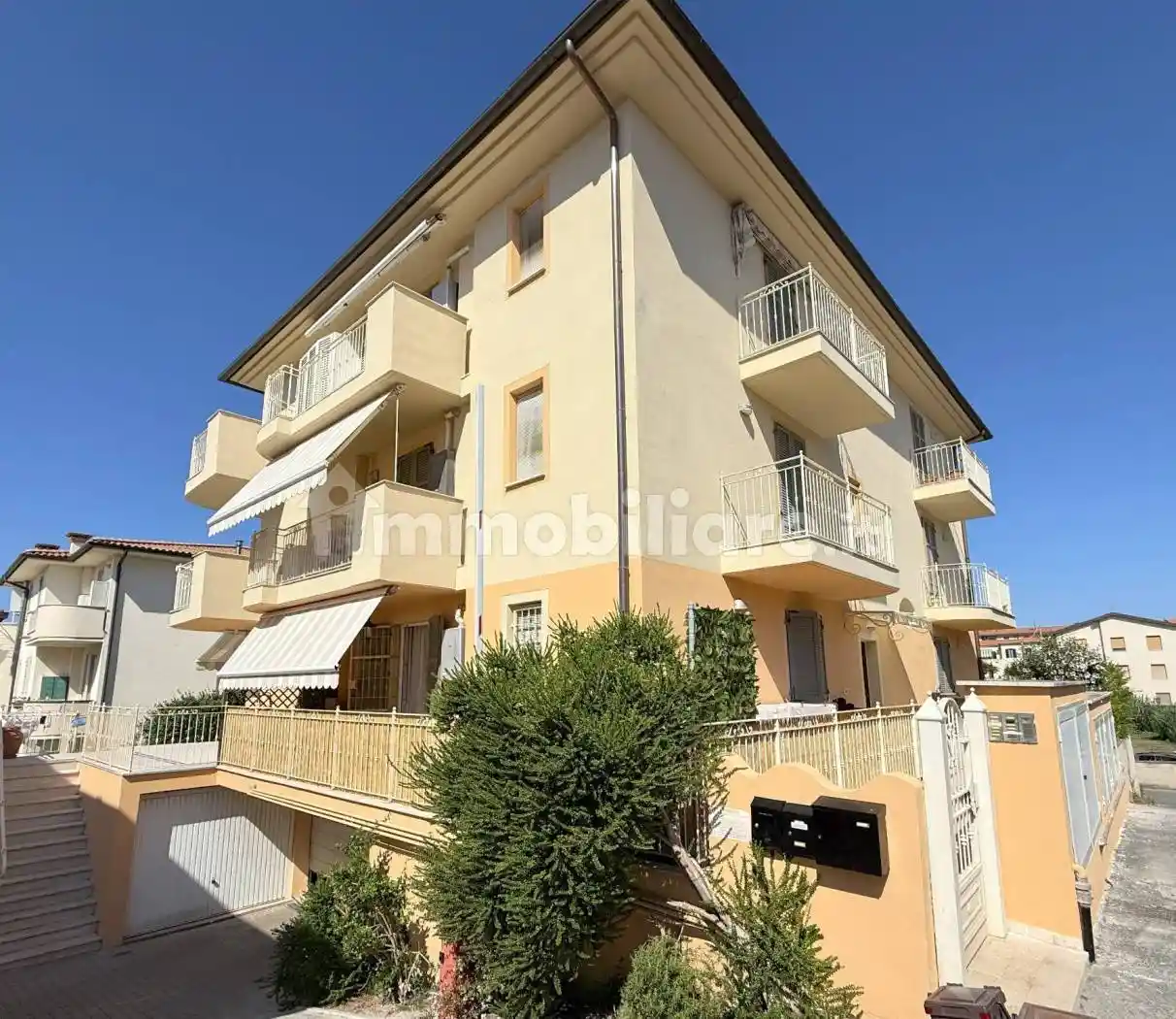 Appartamento in vendita a Rosignano Marittimo