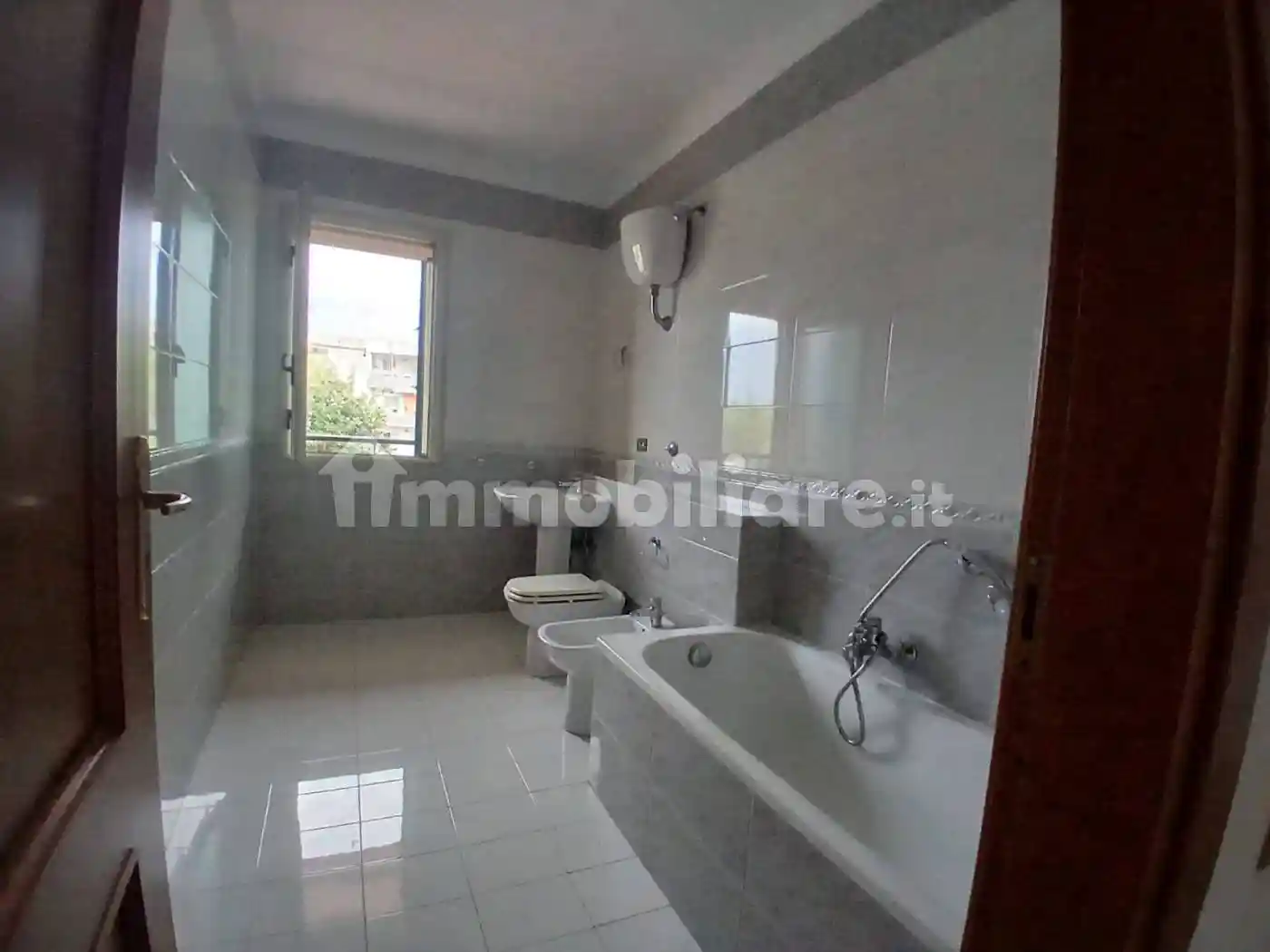 Trilocale buono stato, secondo piano, Centro, Casalnuovo di Napoli - foto 4