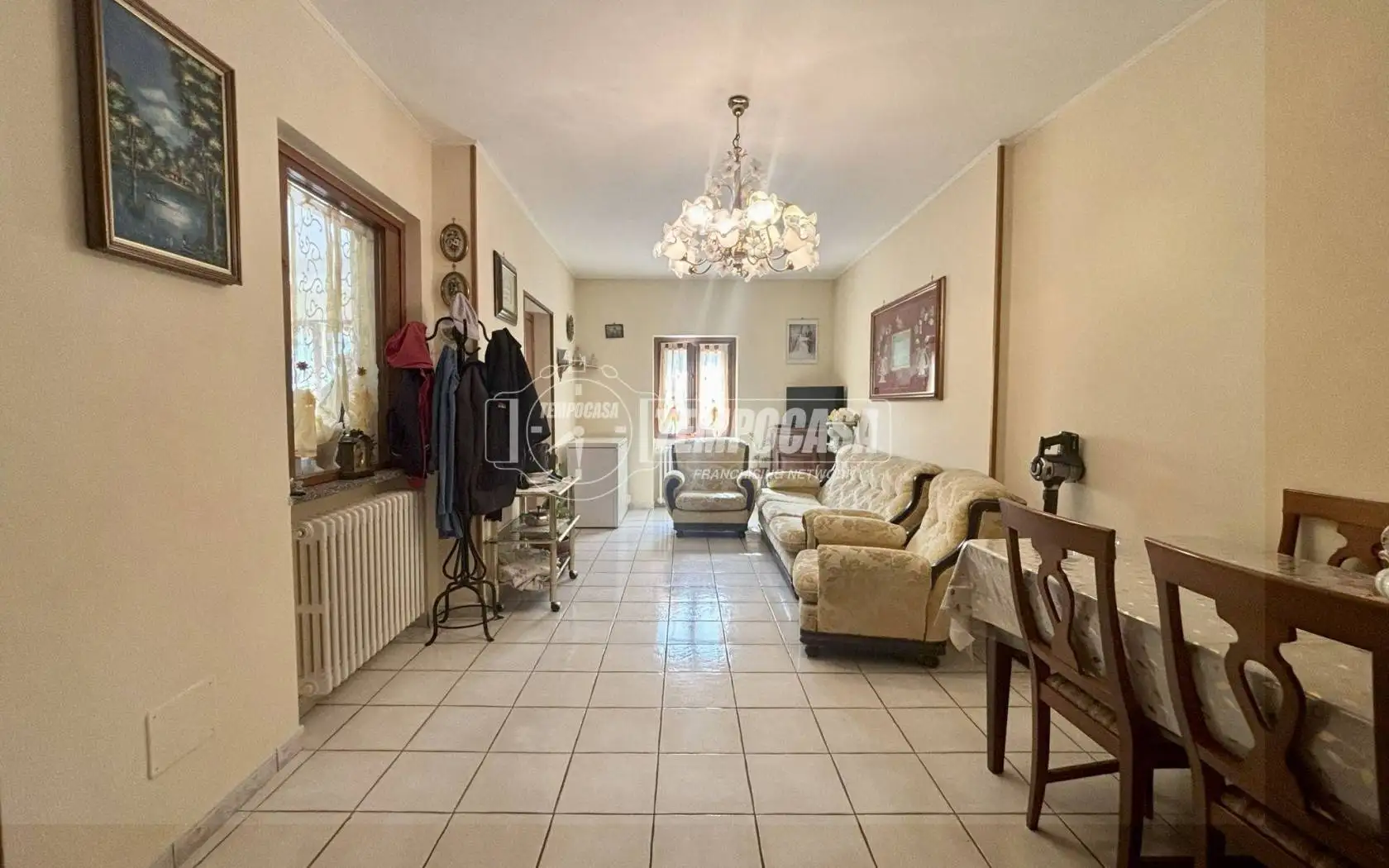 Casa indipendente in vendita a Oleggio Castello