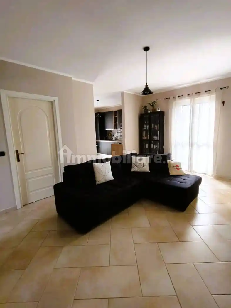 Trilocale via Valdrocco 2, Centro, Castelnuovo Don Bosco - foto 3