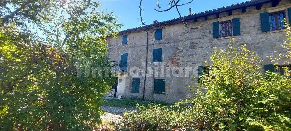 Casa indipendente in vendita a Serramazzoni