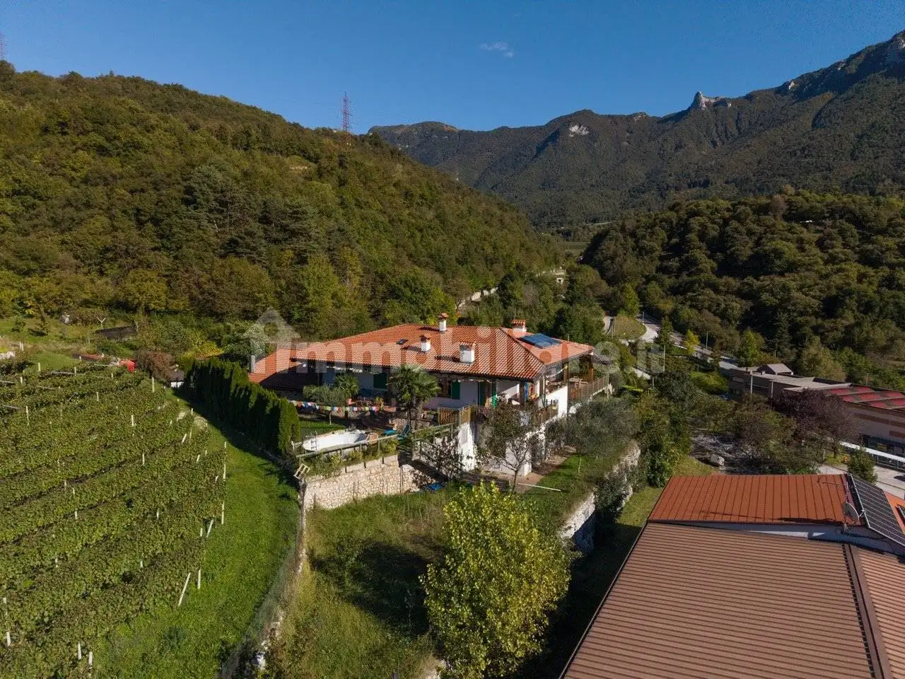 Casa indipendente in vendita a Drena