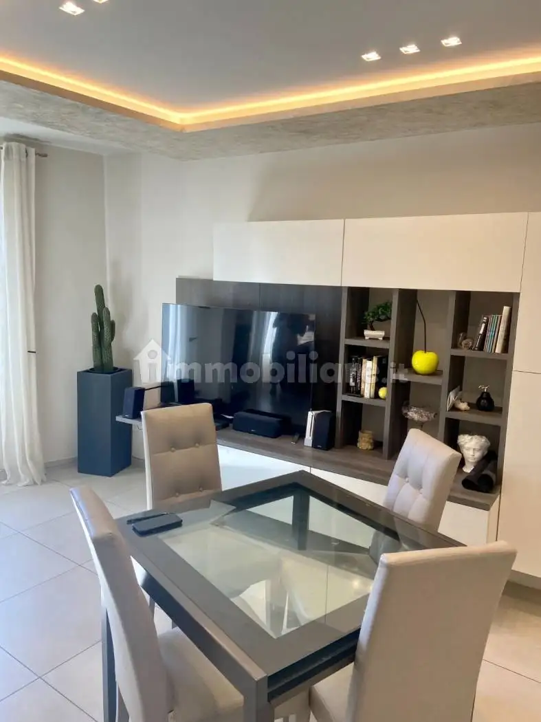 Appartamento in vendita a Grotte di Castro