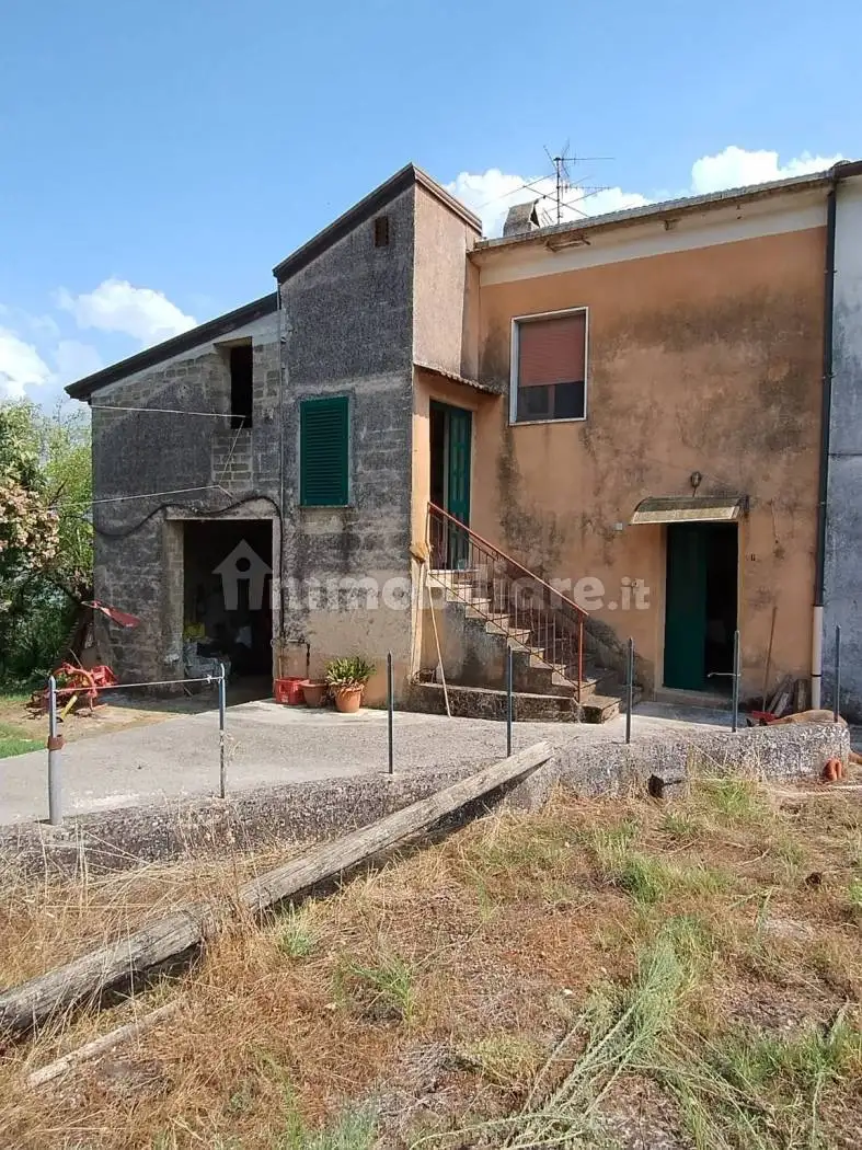 Casa colonica via Beneficio 4, Castel Campagnano - foto 2