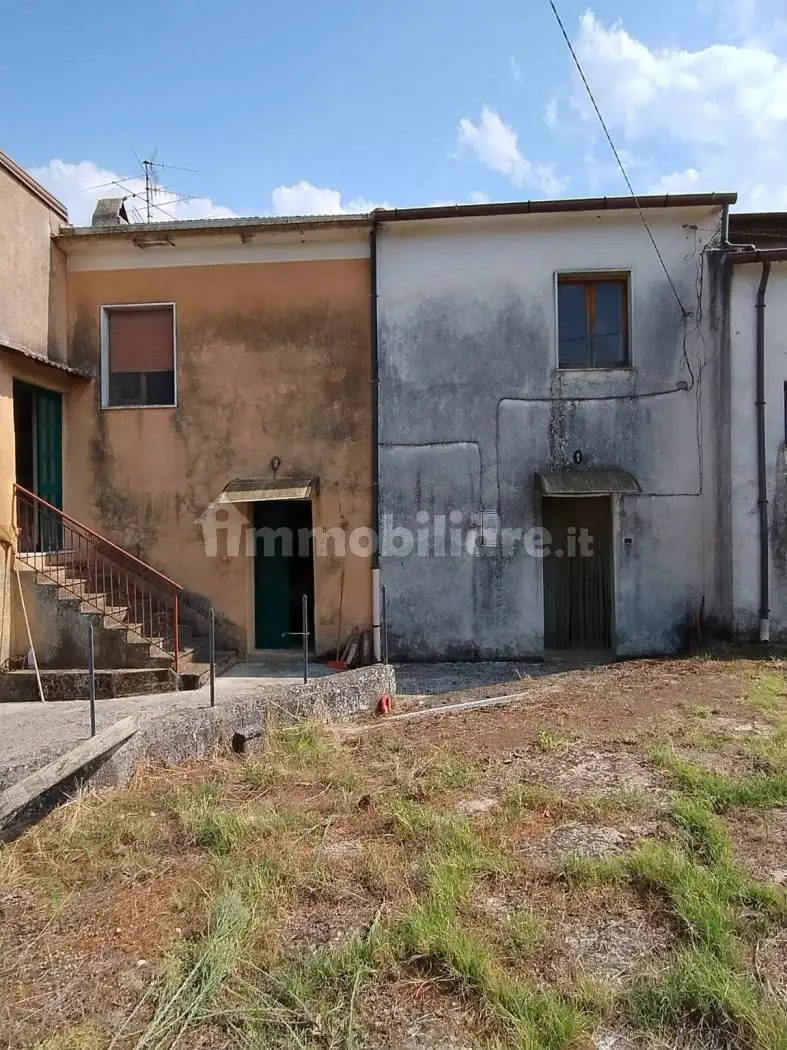 Casa colonica via Beneficio 4, Castel Campagnano - foto 3