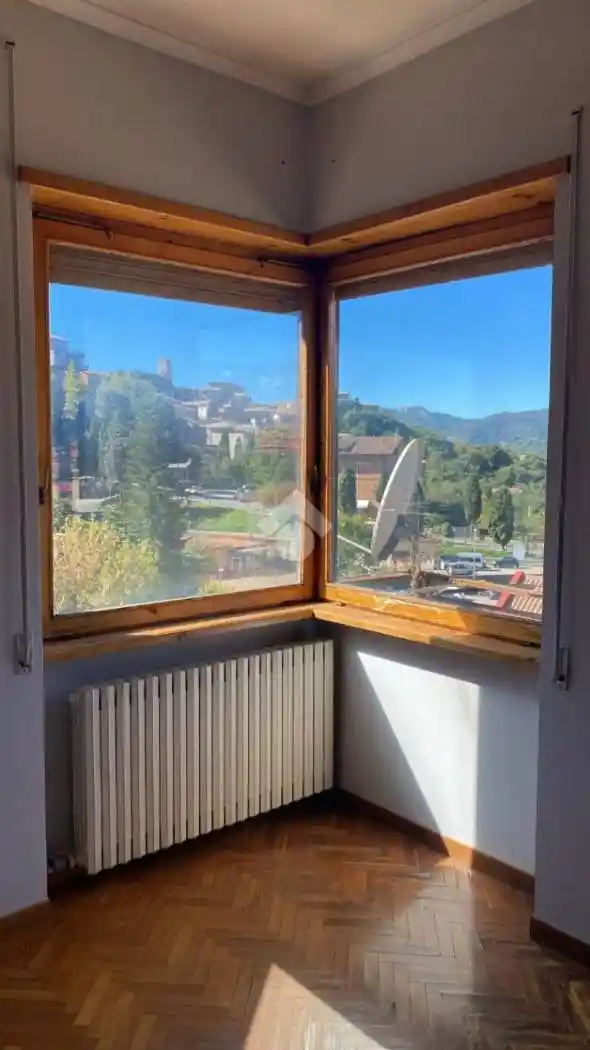 Appartamento in vendita a Olevano Romano