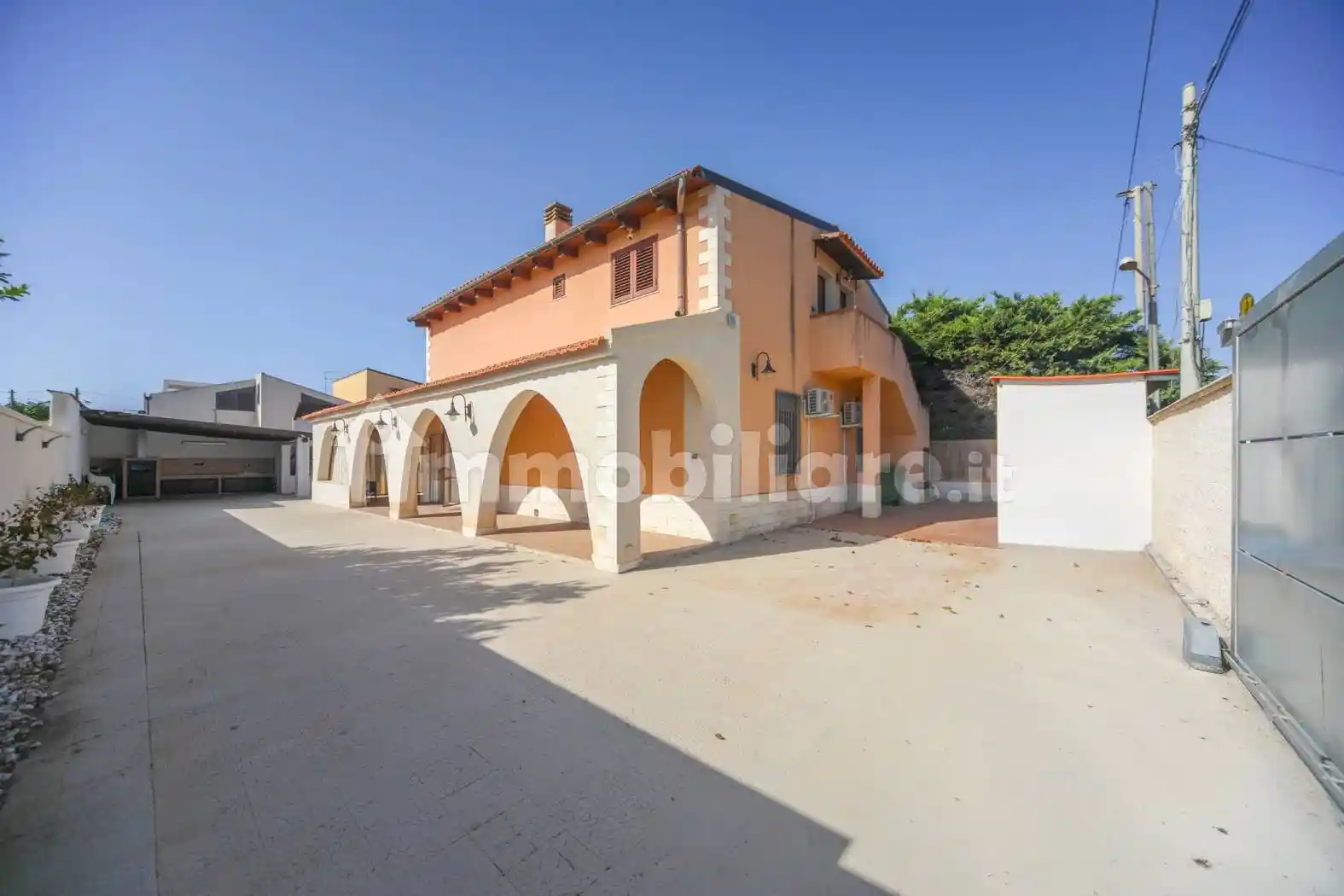 Villa unifamiliare via marco Polo  30, Fanusa, Siracusa - foto 2