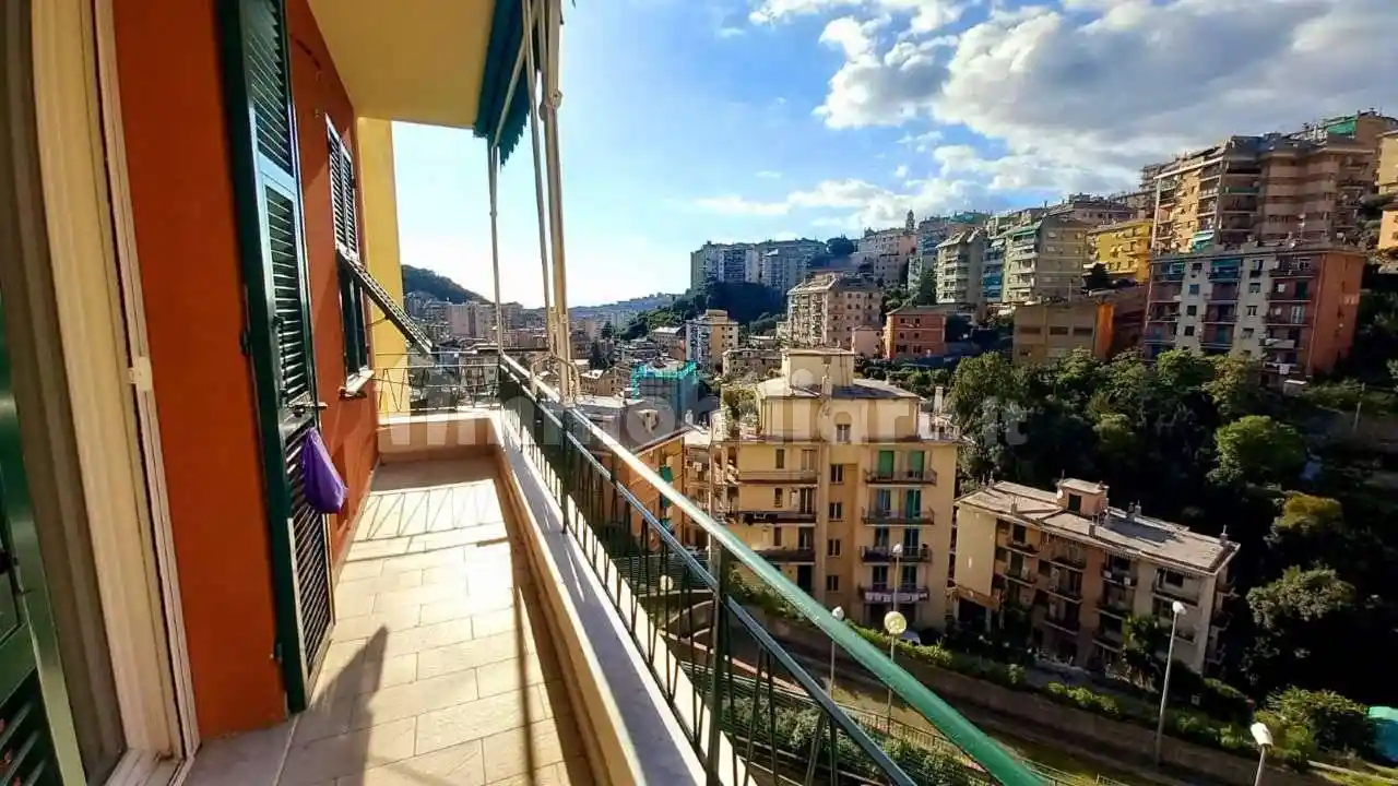 Appartamento in vendita a Genova