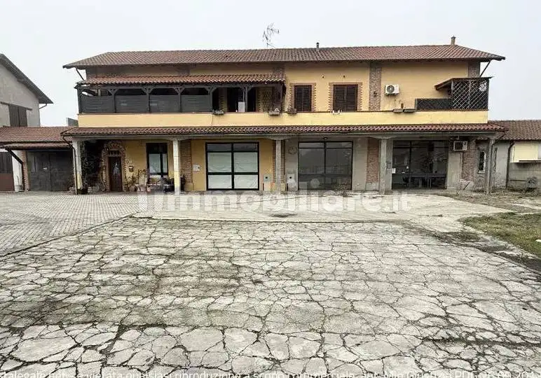 Appartamento in asta a Castello d'Agogna