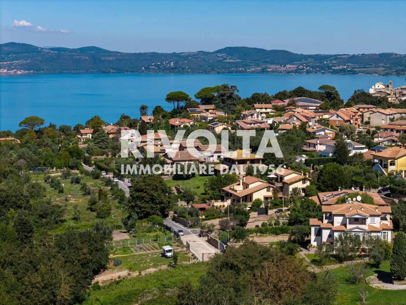 Villa in vendita a Anguillara Sabazia