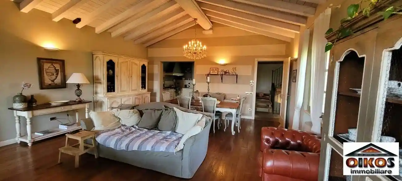 Villa in vendita a Desenzano del Garda