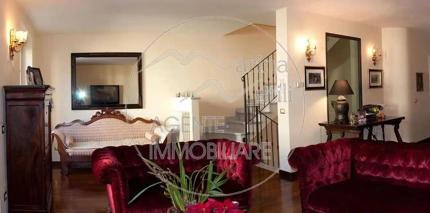 Villa in vendita a Viareggio