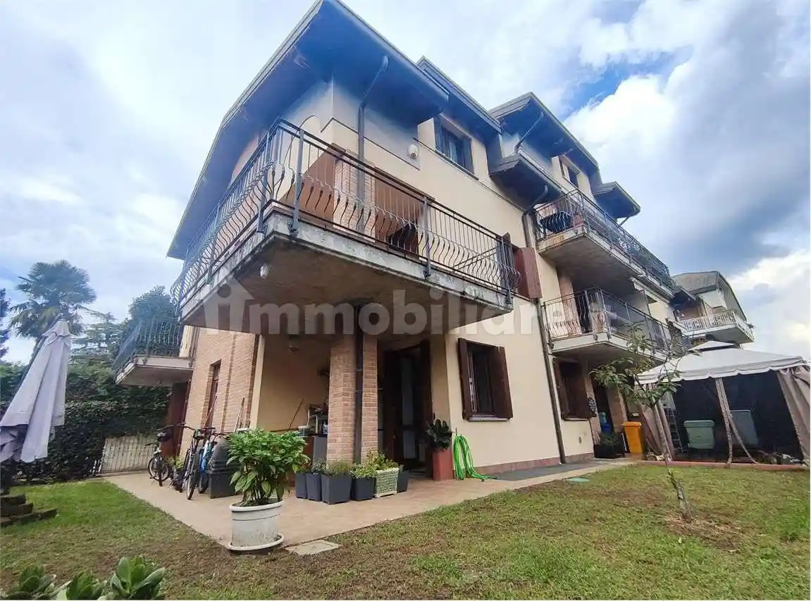 Appartamento in vendita a Garbagnate Milanese