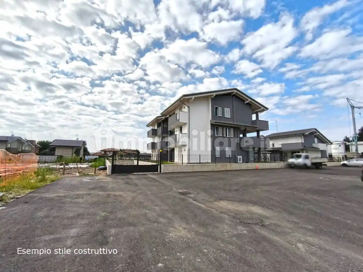 Appartamento in vendita a Lazzate