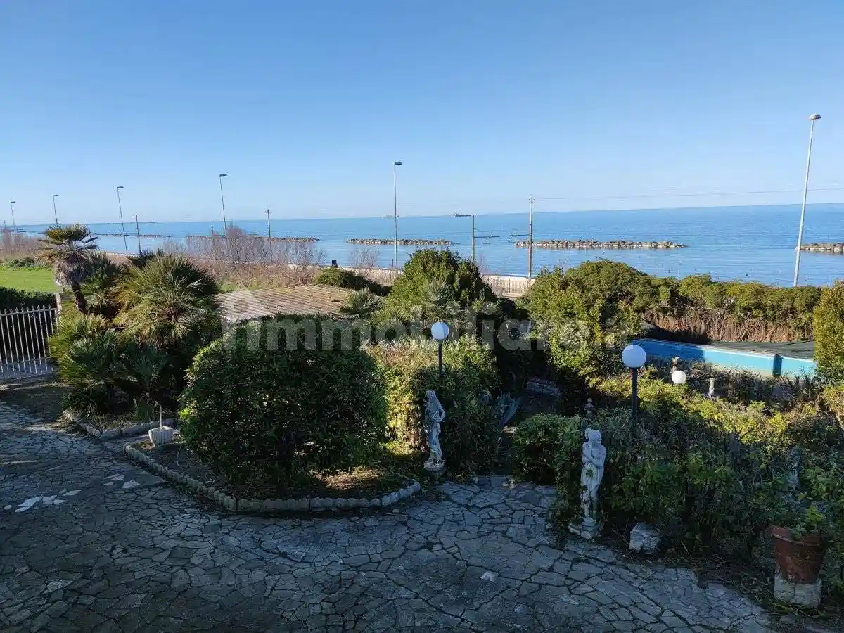 Villa unifamiliare via Flaminia 300, Torrette, Ancona - foto 4