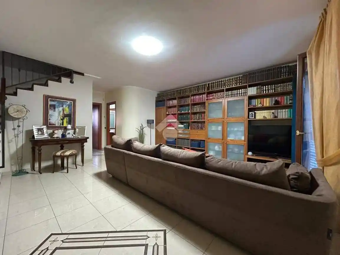 Villa bifamiliare via Alessandro il Molosso 12, Tivolille Pasquali Merenzata, Mendicino - foto 3