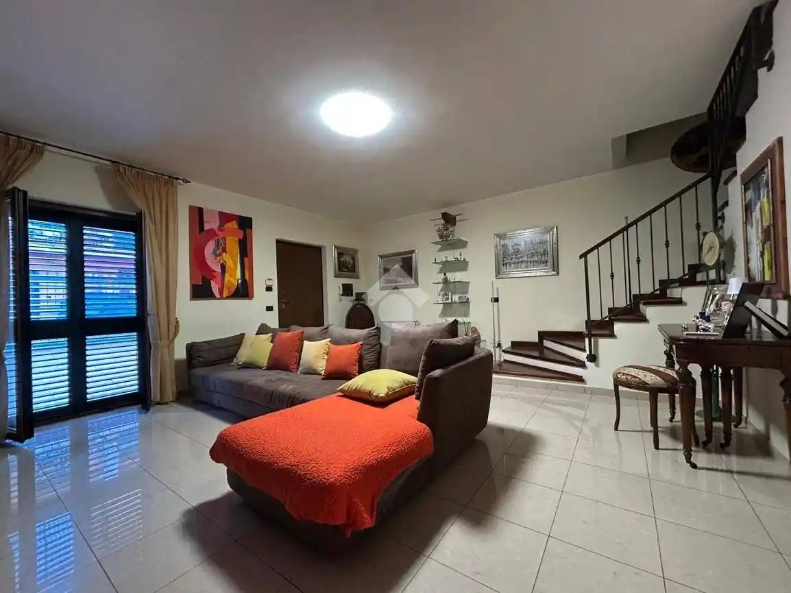 Villa bifamiliare via Alessandro il Molosso 12, Tivolille Pasquali Merenzata, Mendicino - foto 4