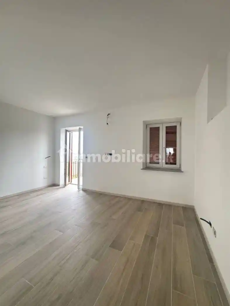 Appartamento in vendita a Bregnano