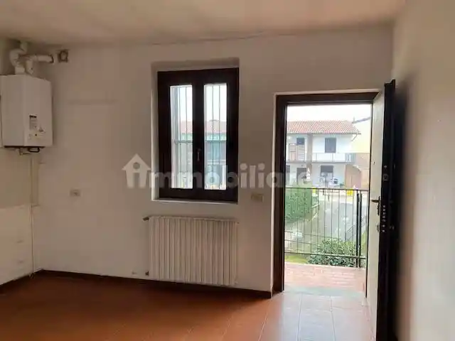 Appartamento in vendita a Casirate d'Adda