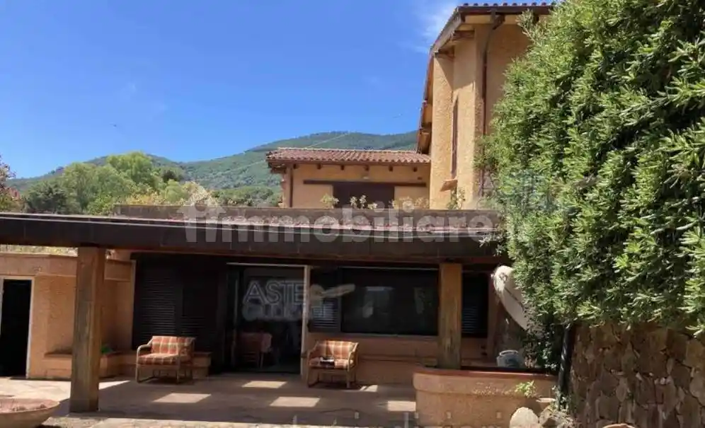 Appartamento in vendita a Marciana