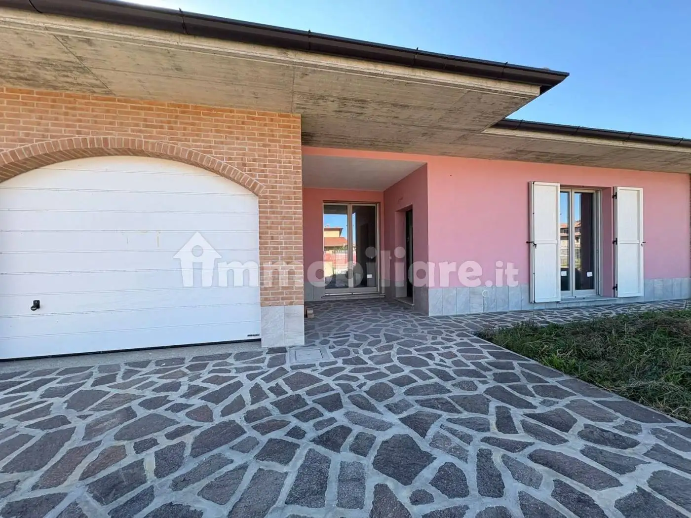 Villa in vendita a Villanterio