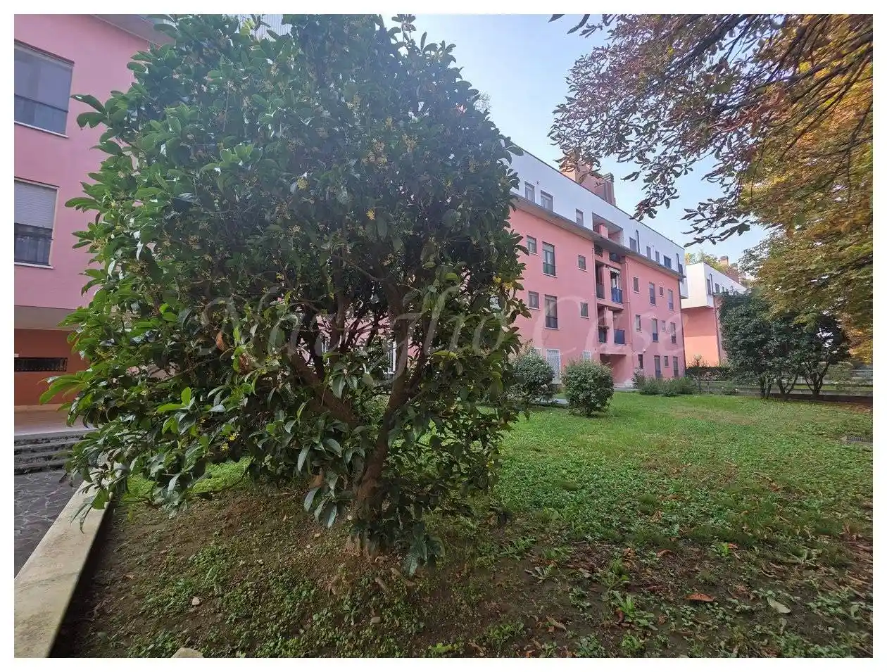 Appartamento in vendita a Pessano con Bornago