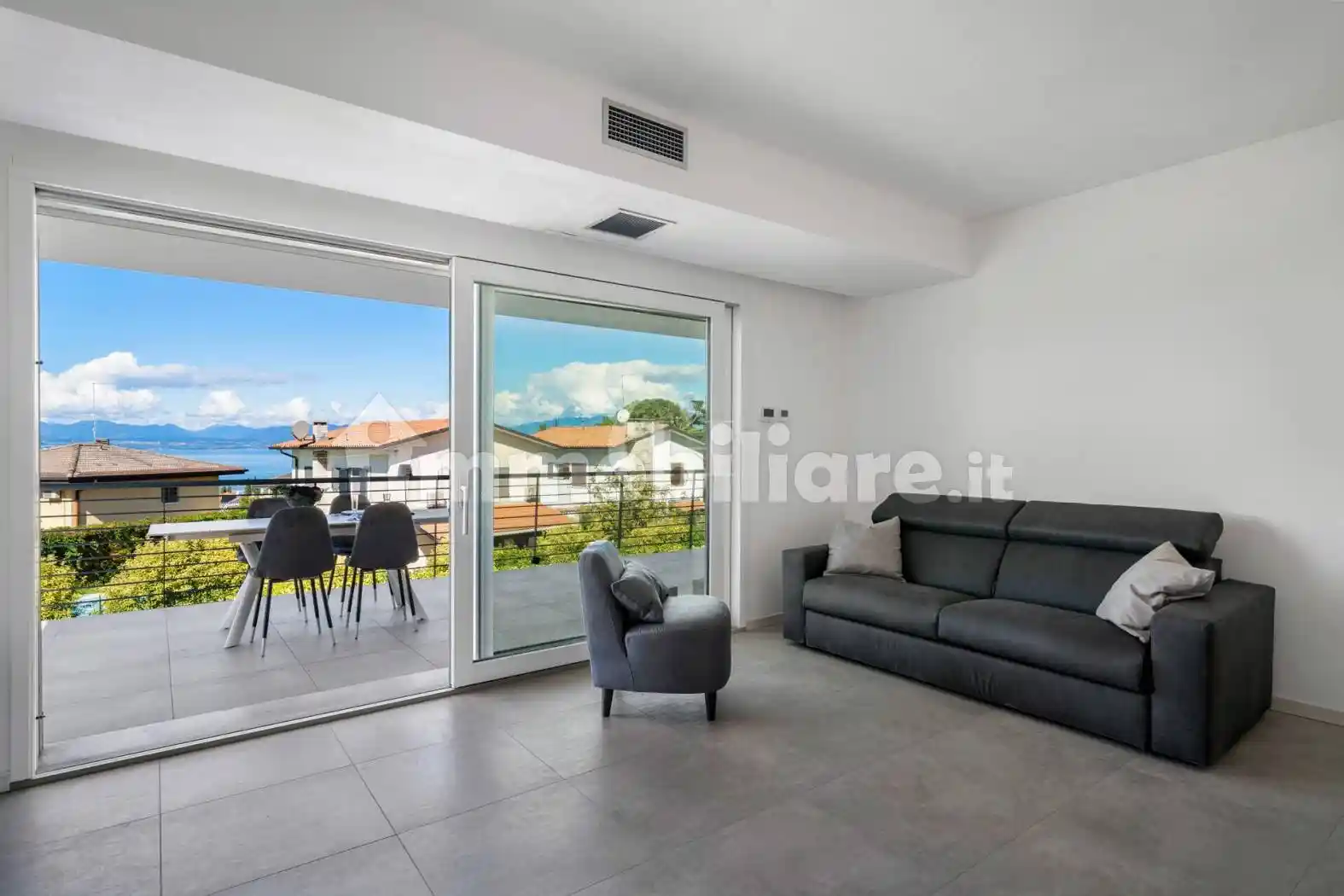 Appartamento in vendita a Lazise