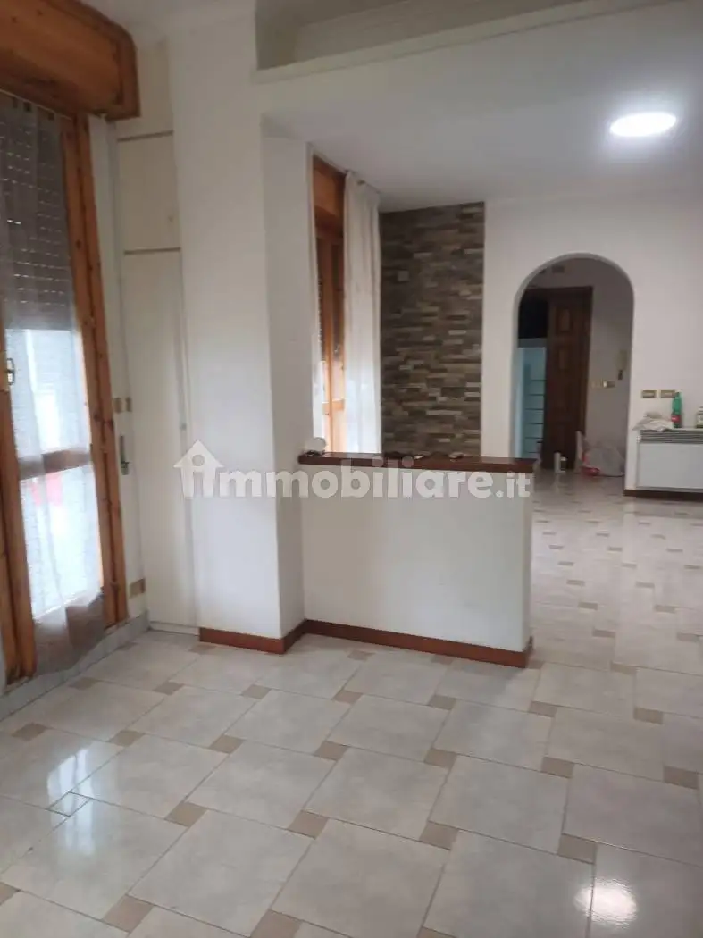 Appartamento in affitto a San Gregorio da Sassola