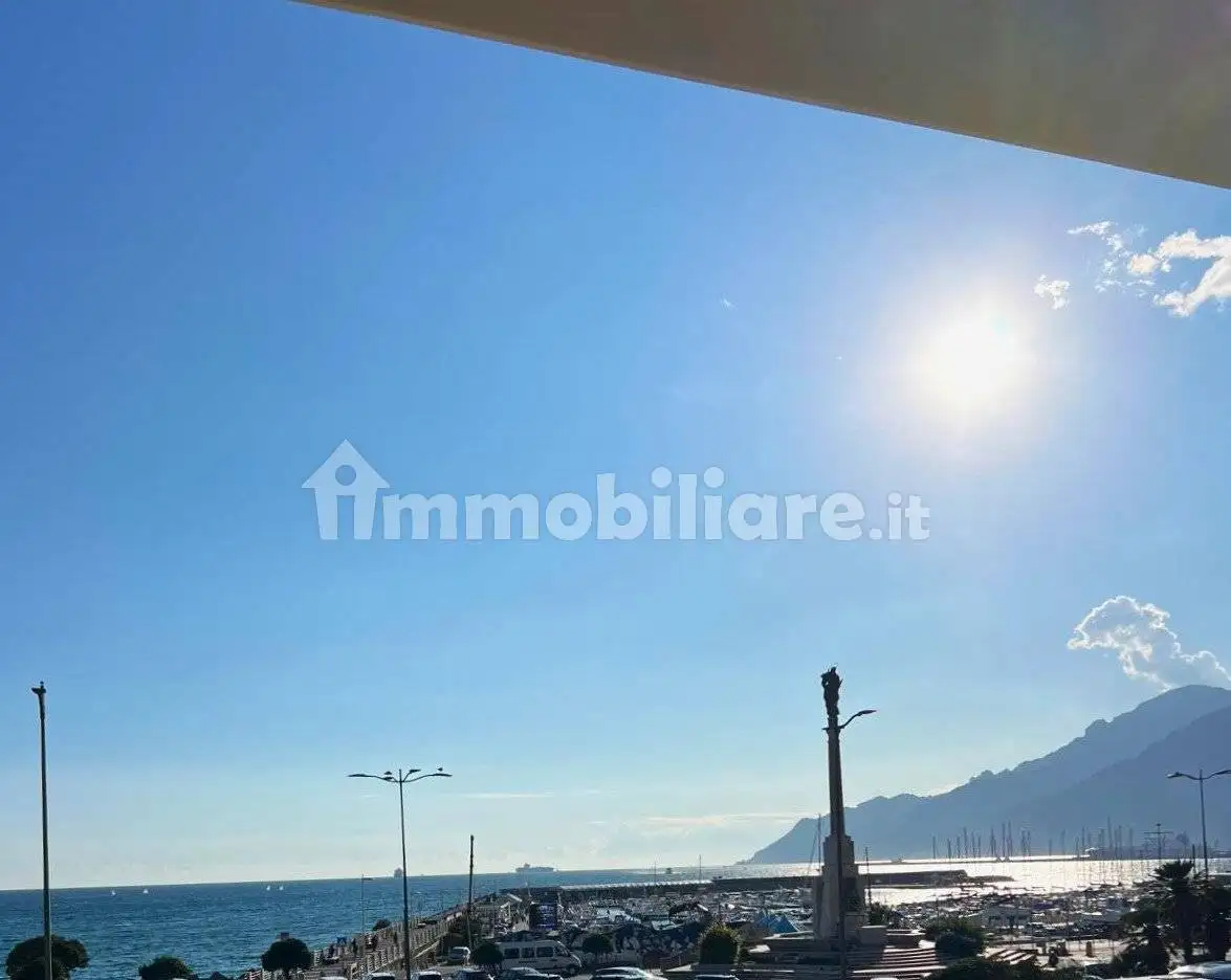 Appartamento in vendita a Salerno