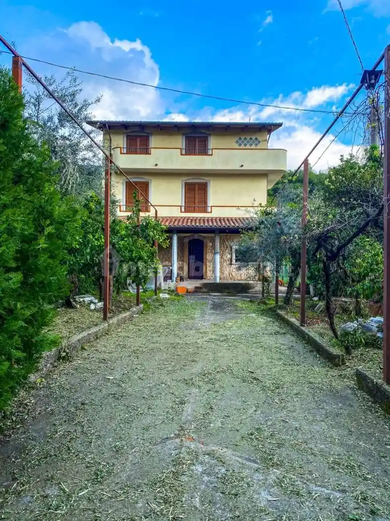 Villa in vendita a Fondi