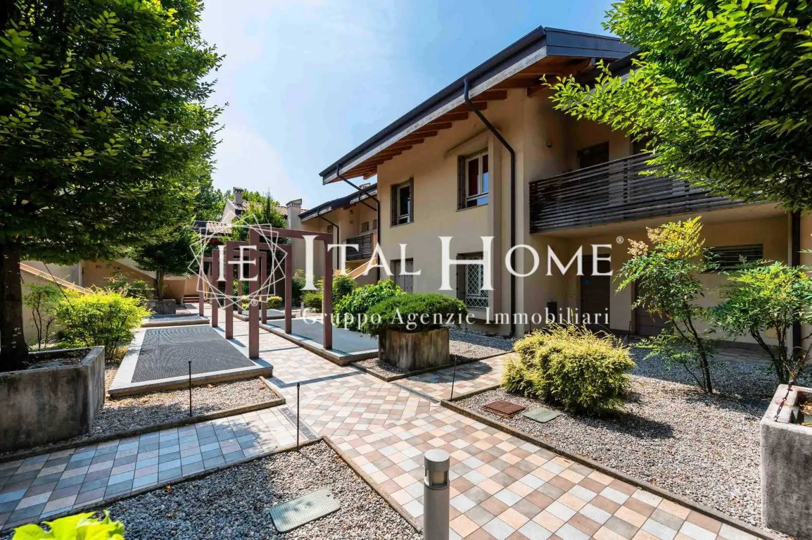 Appartamento in vendita a Bergamo