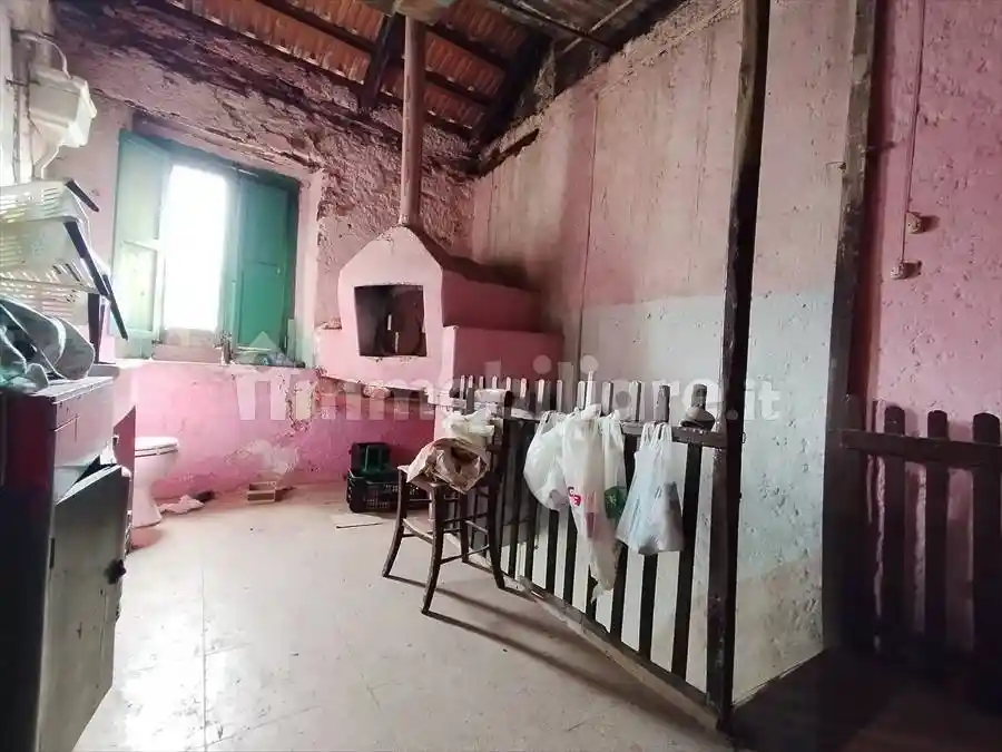 Terratetto unifamiliare 123 m², da ristrutturare, Cittanova - foto 2