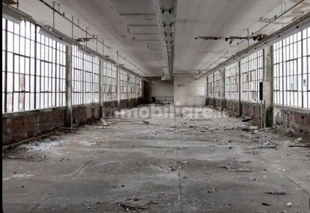 Palazzo - Edificio in vendita a Cinisello Balsamo