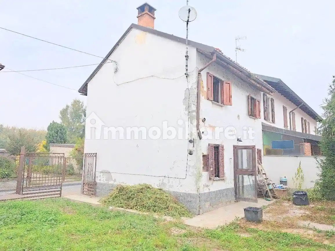 Villa in vendita a Mortara