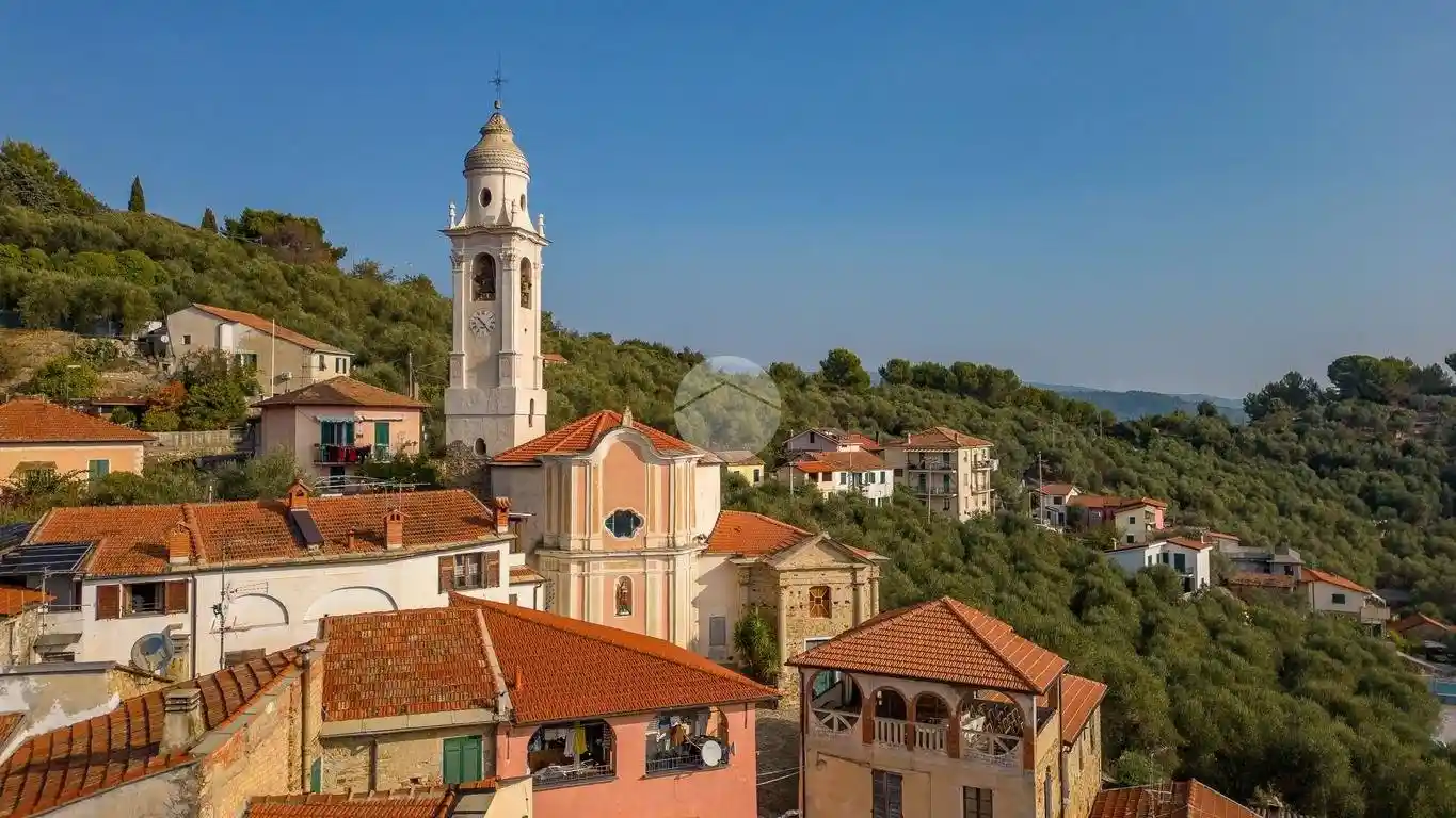 Casa indipendente in vendita a Imperia