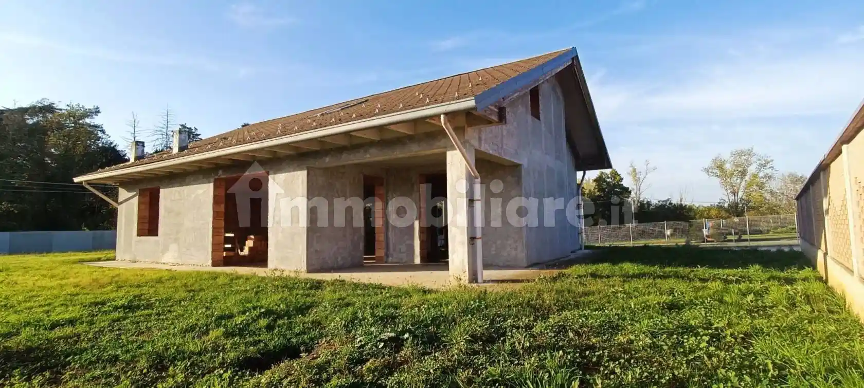 Villa in vendita a Valenza