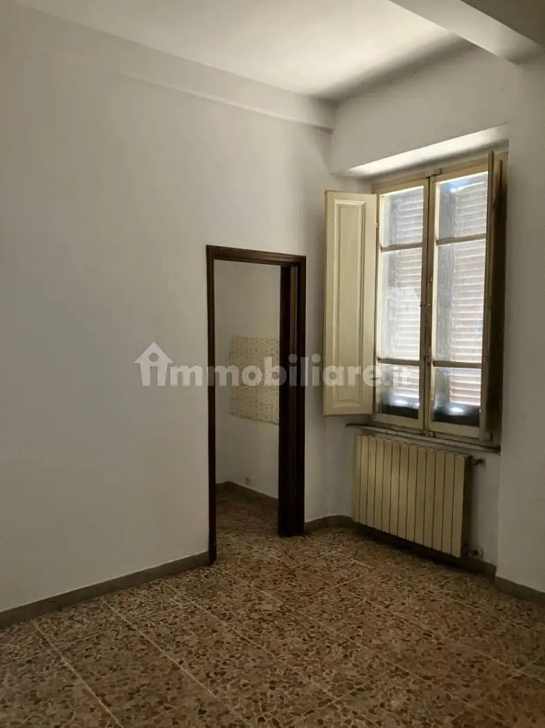 Quadrilocale via Giovan Battista Vannugli 1, Centro, Castelnuovo di Garfagnana - foto 4