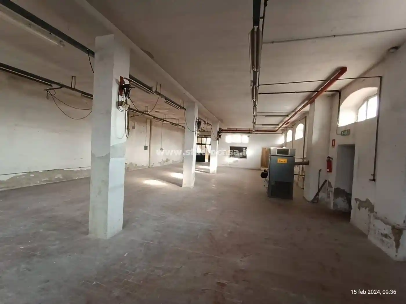 Palazzo - Edificio in Affitto - foto 3