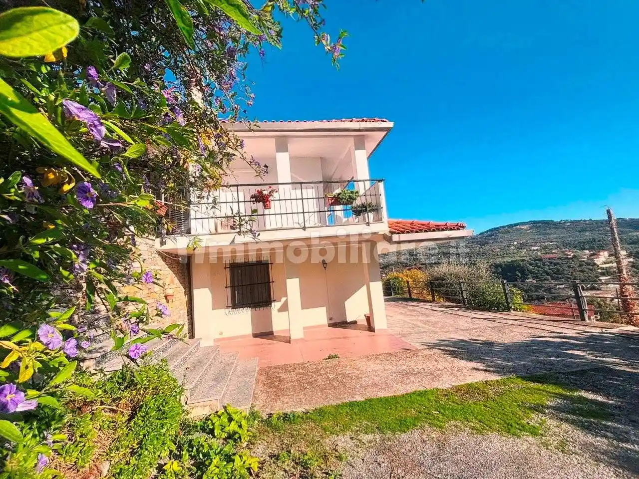 Villa in vendita a Imperia