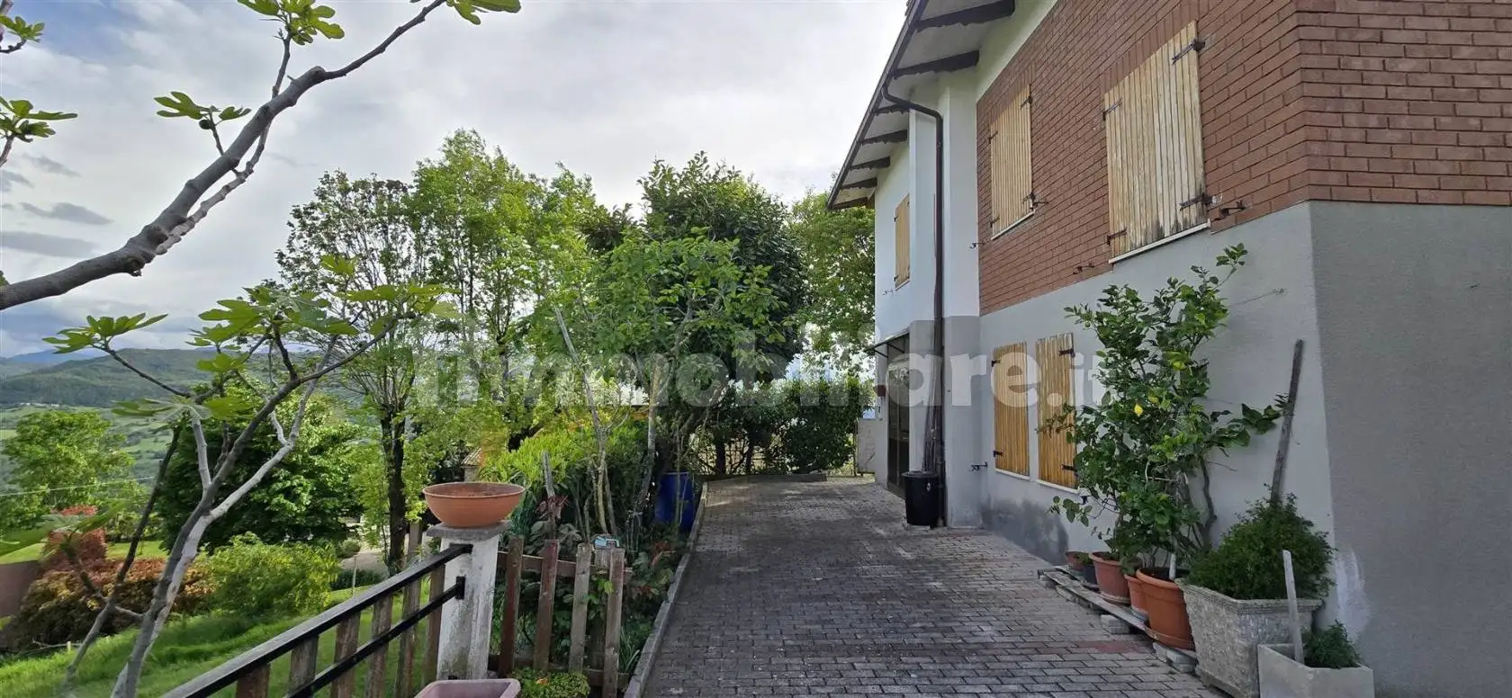 Casa indipendente in vendita a Lama Mocogno