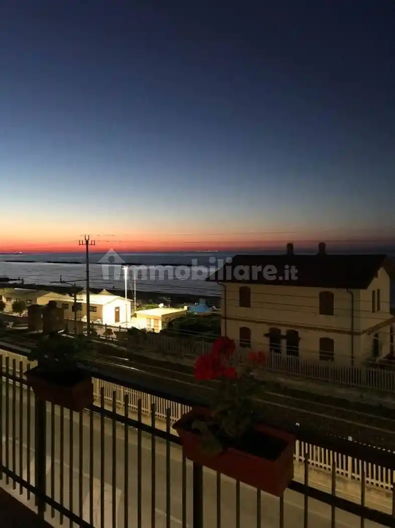Appartamento in vendita a Falconara Marittima