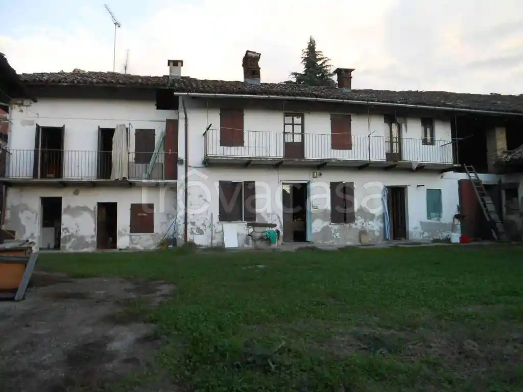 Rustico - Casale in vendita a Castelnuovo Don Bosco