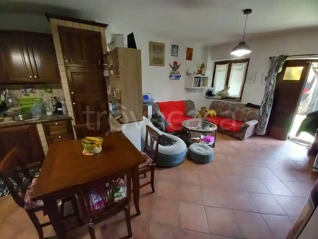 Casa indipendente in vendita a Castelnuovo Don Bosco