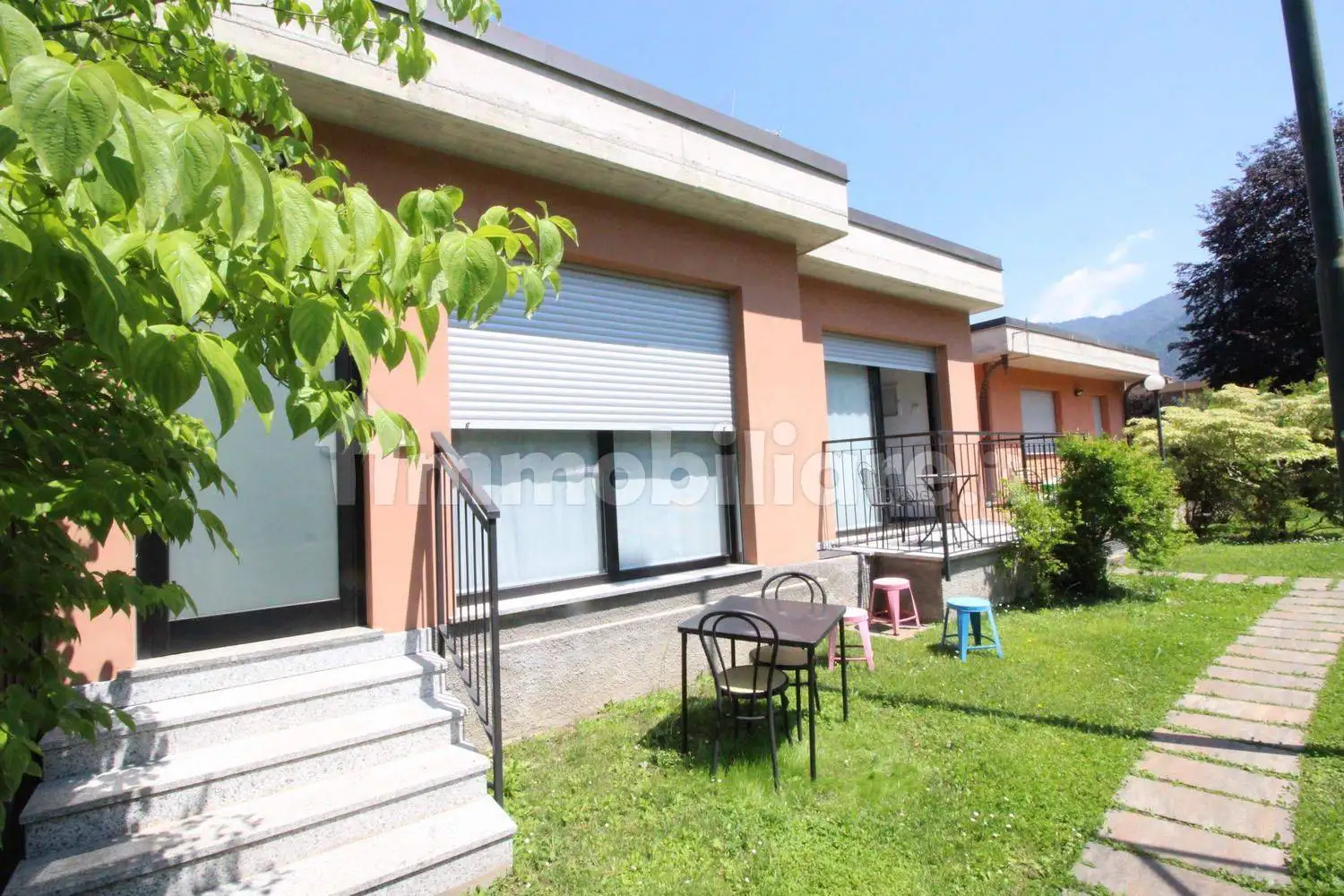 Casa indipendente in vendita a Como