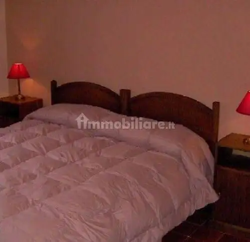 Palazzo - Edificio in affitto a Linguaglossa