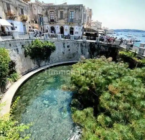Palazzo - Edificio in vendita a Siracusa