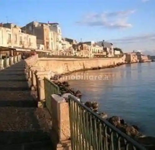 Palazzo - Edificio in vendita a Siracusa