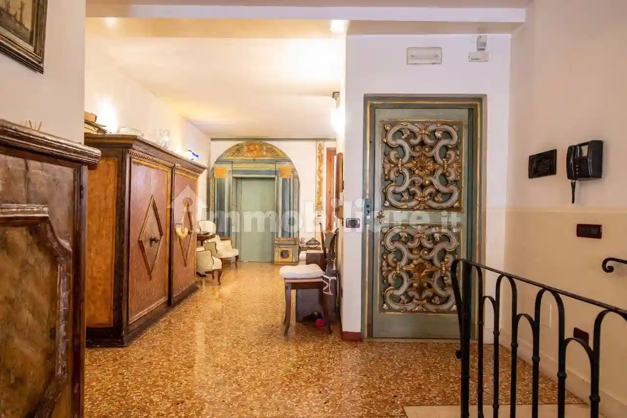 Palazzo - Edificio - foto 4